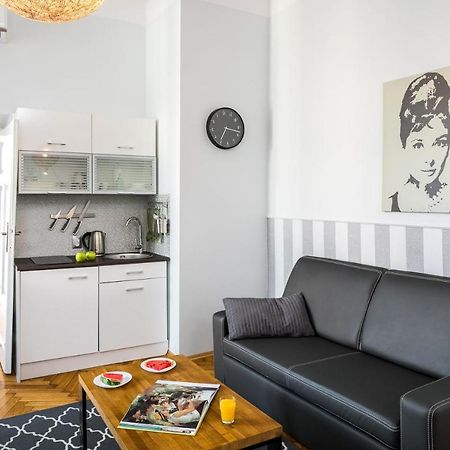 Exclusive Royal Apartments Краков Экстерьер фото
